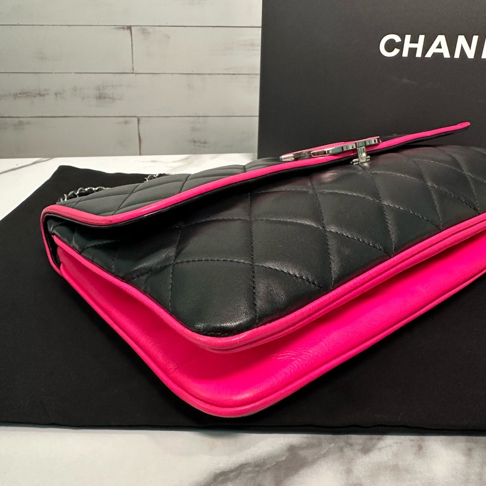 SOLD โโโโCHANEL RARE Large 2008 Cruise Collection Flap Bag ๐ - Picture 10 of 14
